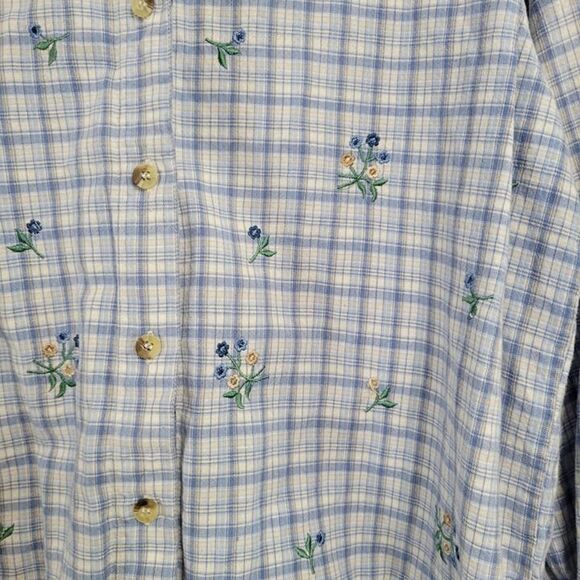 Vintage Casey & Max Blue Plaid Shirt Embroidered Flowers Denim Collar Linen LG - Picture 5 of 8